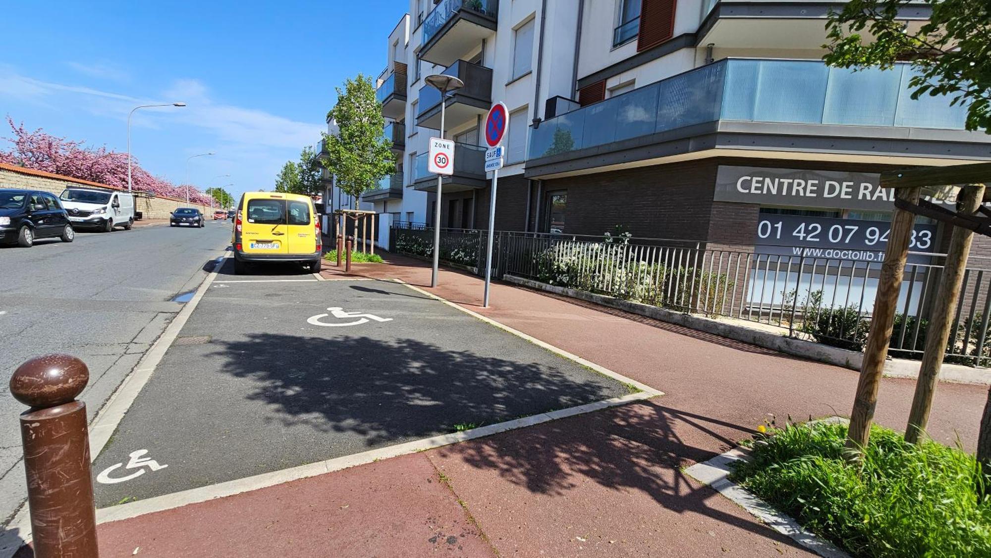 Entire Appartment, 2 Rooms Confortable At Creteil Exterior photo